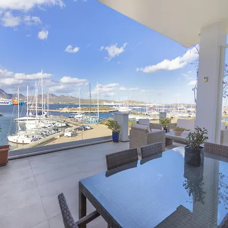 With Terrace For 4 People, Cleaning Included Olbia